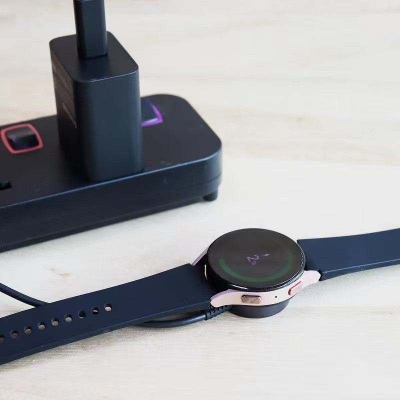 Magnetyczna, bezprzewodowa, pr – Watch Charging Dock recenzja i cena